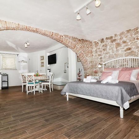 Cozy Apartment Mari 로비니 외부 사진