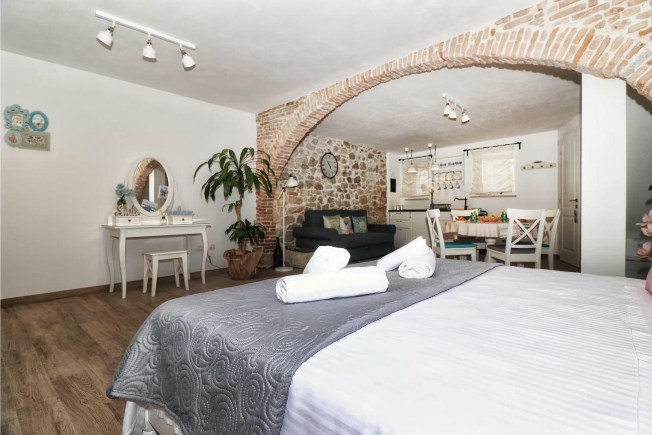 Cozy Apartment Mari 로비니 외부 사진